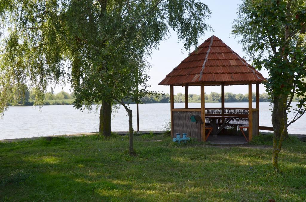 Pelican City Vylkove Extérieur photo